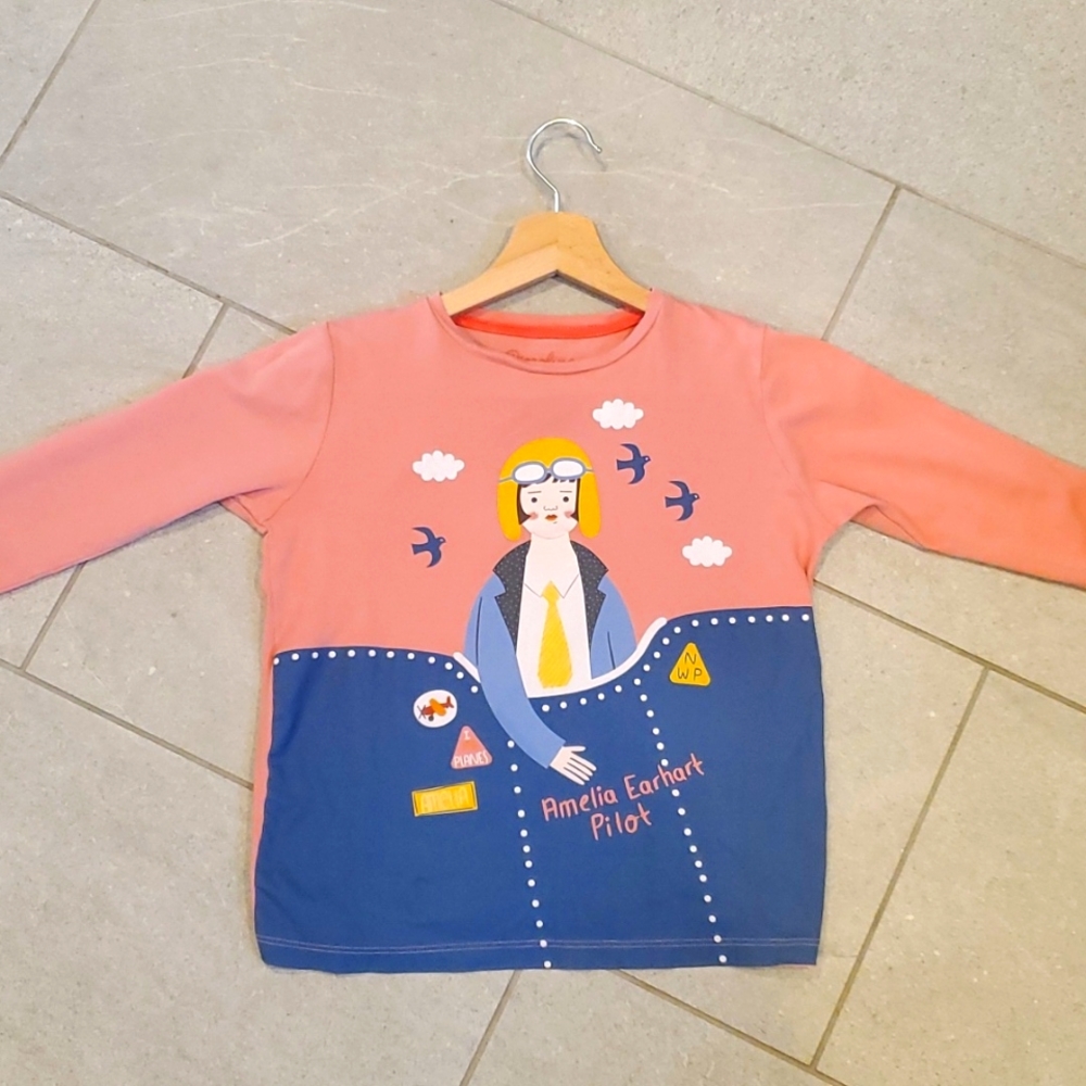 Piccolina long sleeve t-shirt. Amelia Earhart. Size 7.